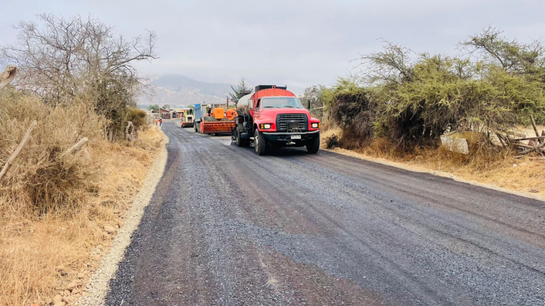 Bacheo con tratamiento superficial OTZI SPA